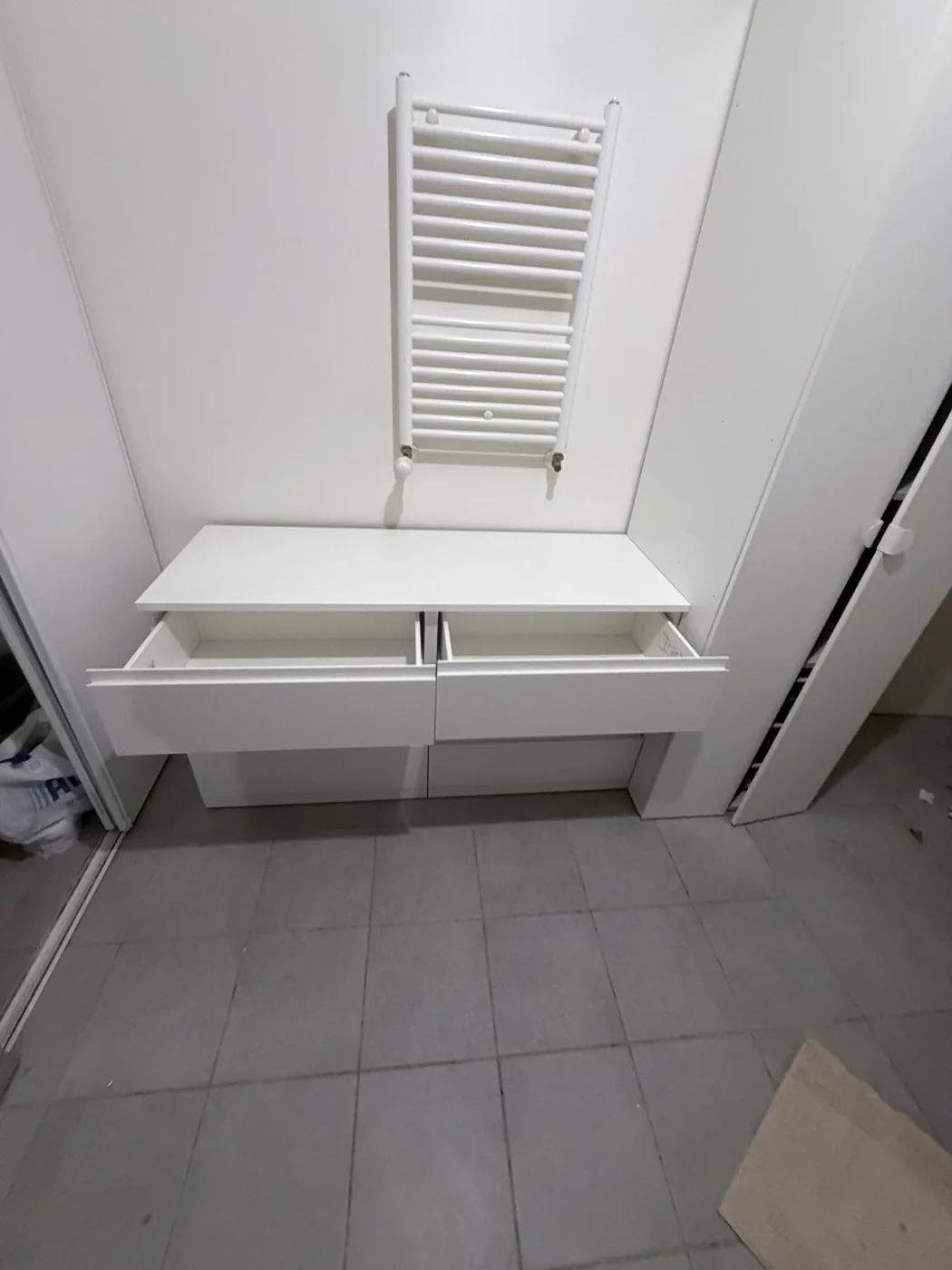 Meuble de rangement à tiroirs — réalisation de Bilel pour Brince